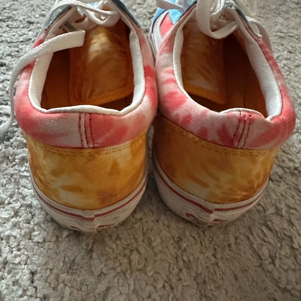 VANS Old Skool Tie Dye Blue, Pink Orange Sneaker Shoe Size 6 Junior